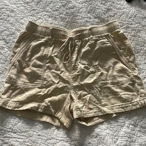 Old Navy shorts